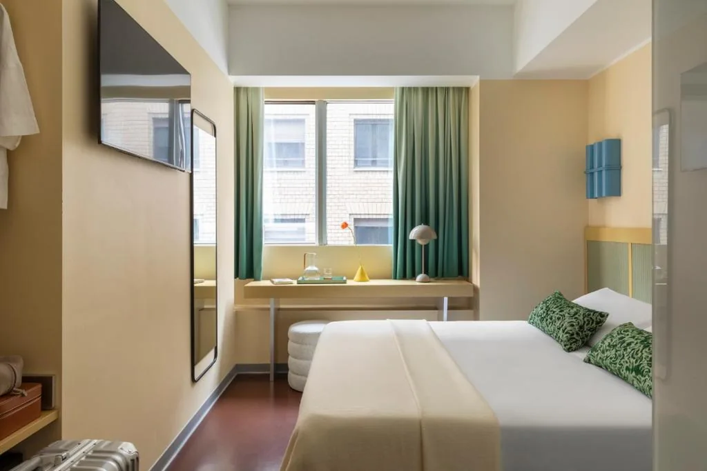 Small Double Room — Moderno Hotel Roma – Adults Only