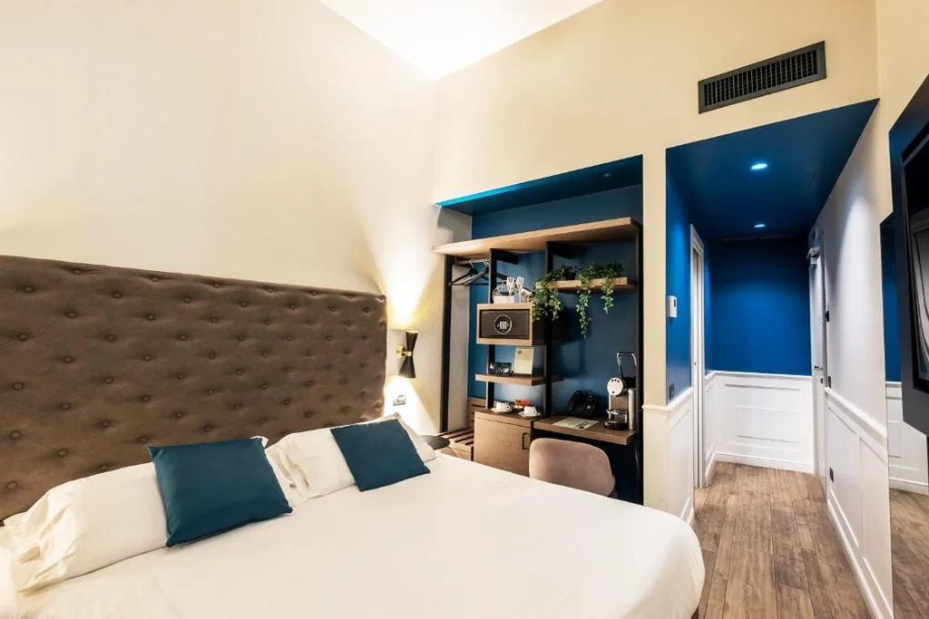 Camera Matrimoniale Piccola — Navona Street Hotel