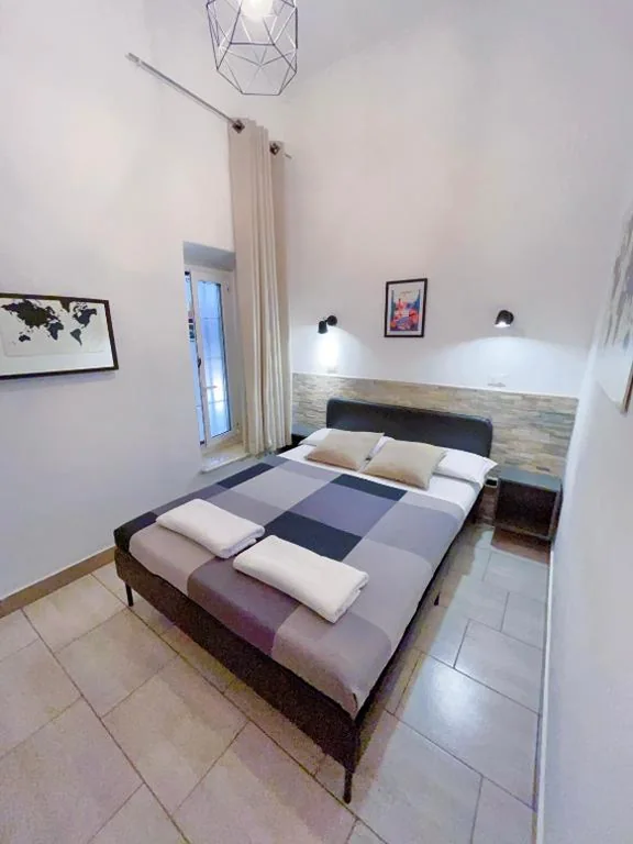 Small Double Room — Overseas Guesthouse