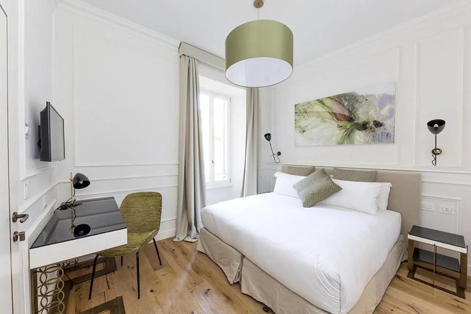 Small Double Room — Parisii Luxury Relais Rome