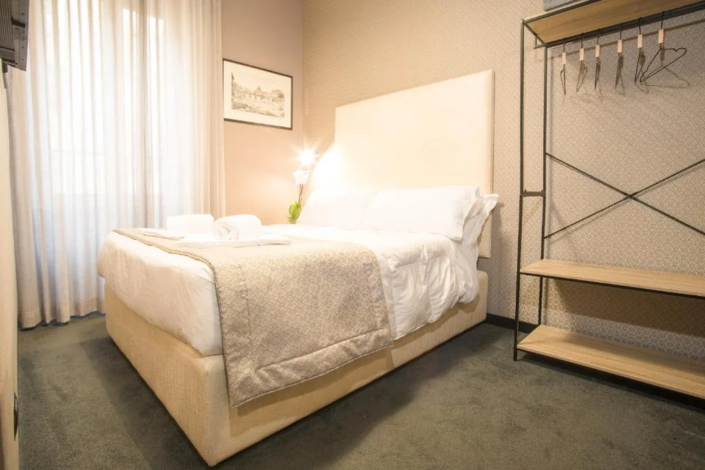 Small Double Room — Rometobe