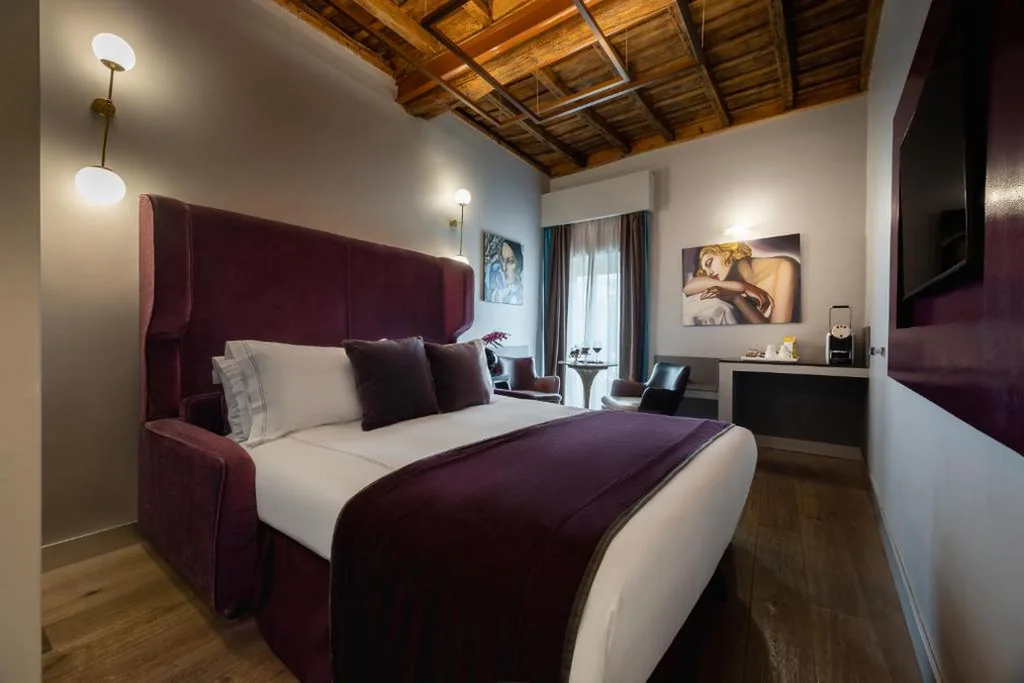Camera Matrimoniale Piccola Smart — Torre Argentina Relais – Residenze di Charme