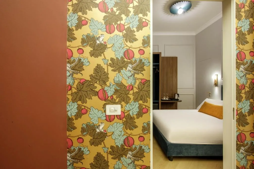 Small Double Room — The right place 4u – Casa Truman Collection – Sole Savelli Boutique GuestHouse