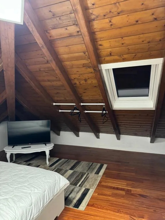 Small Double Room — Villa Mariel Lago Maggiore