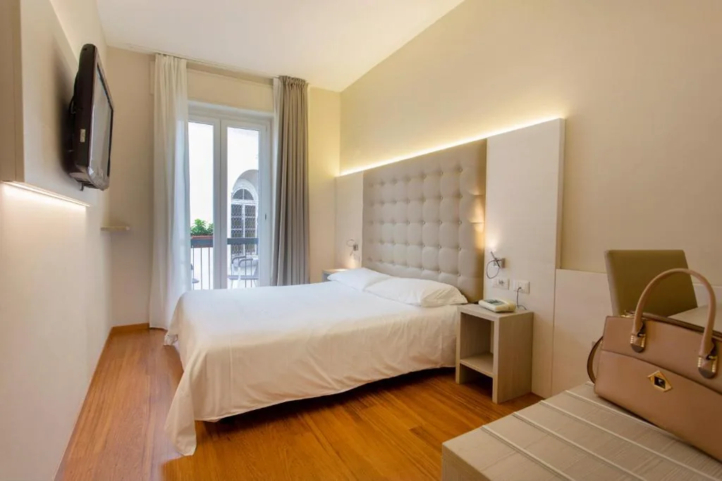 Double Room — Primavera