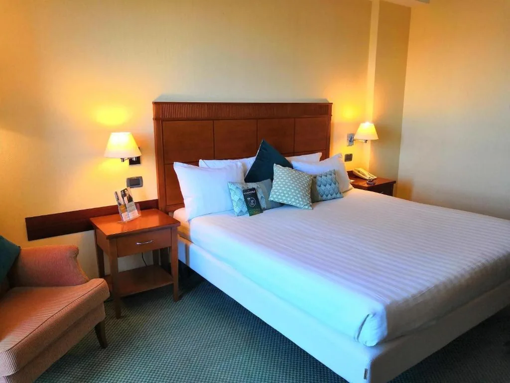 Privilege Double Room with Balcony — Mercure Leonardo da Vinci Rome Airport