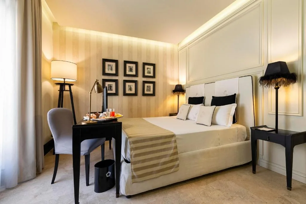 Double Room — Profumo Maison Colosseo