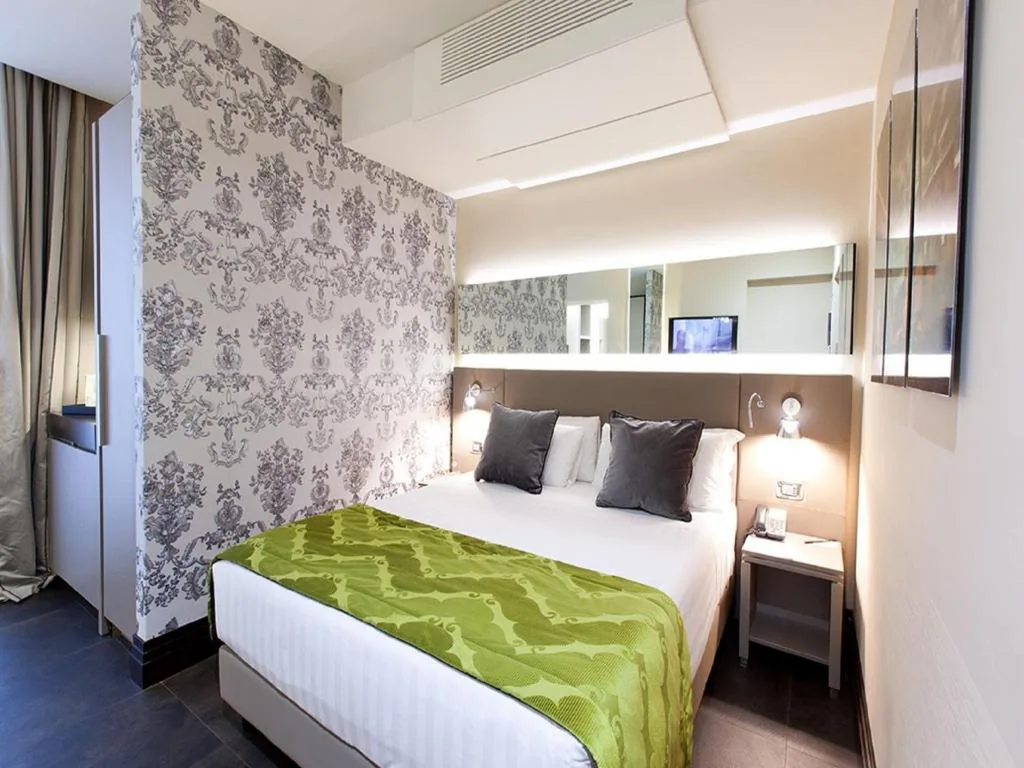 Camera Matrimoniale — Quirinale Luxury Rooms