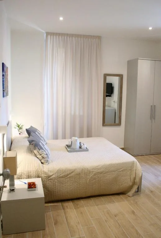 Camera Matrimoniale — Real Rooms