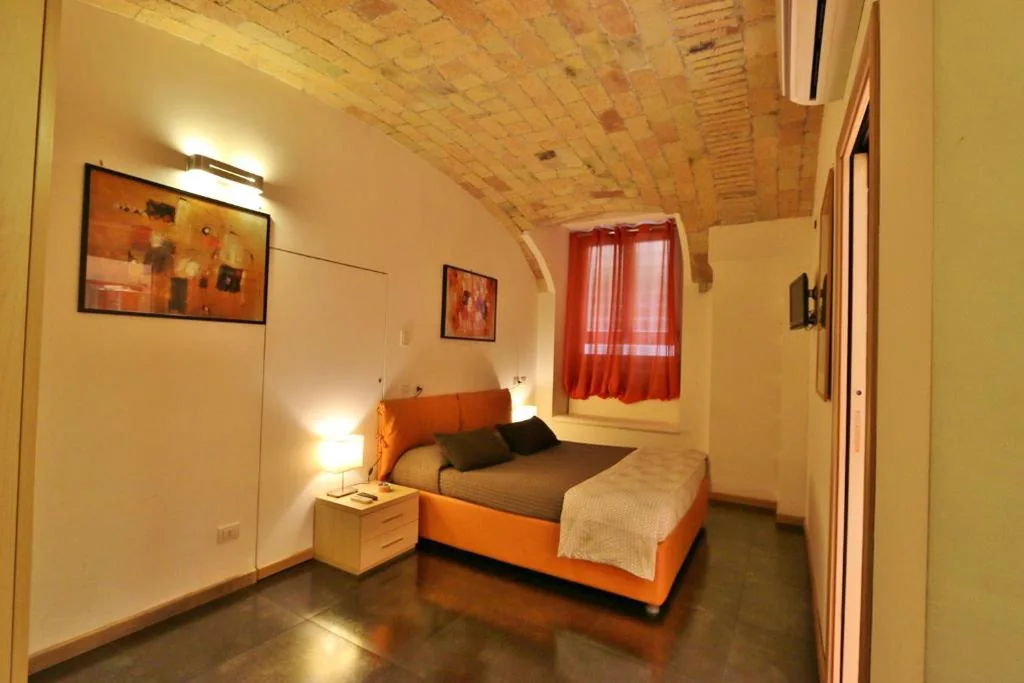 Camera Matrimoniale — Residenza Adriana