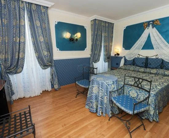 Double Room — Residenza Antica Roma