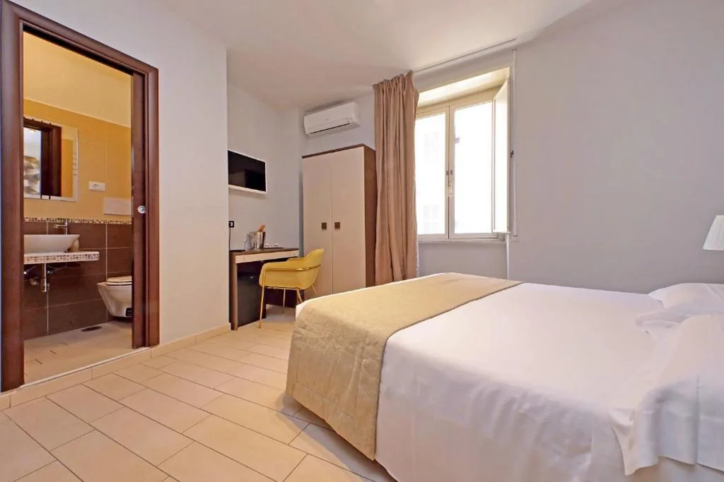 Camera Matrimoniale — Roma Suite Centro