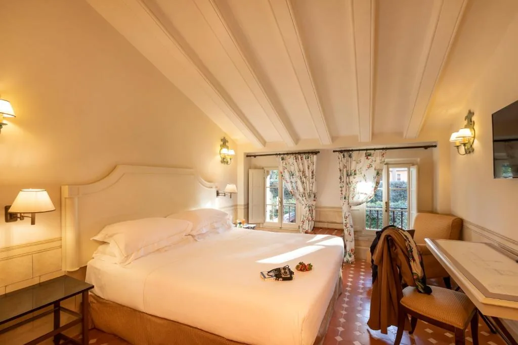 Camera Matrimoniale Romantic con Pacchetto Spa - Su 2 Livelli — QC Grand Hotel Roma