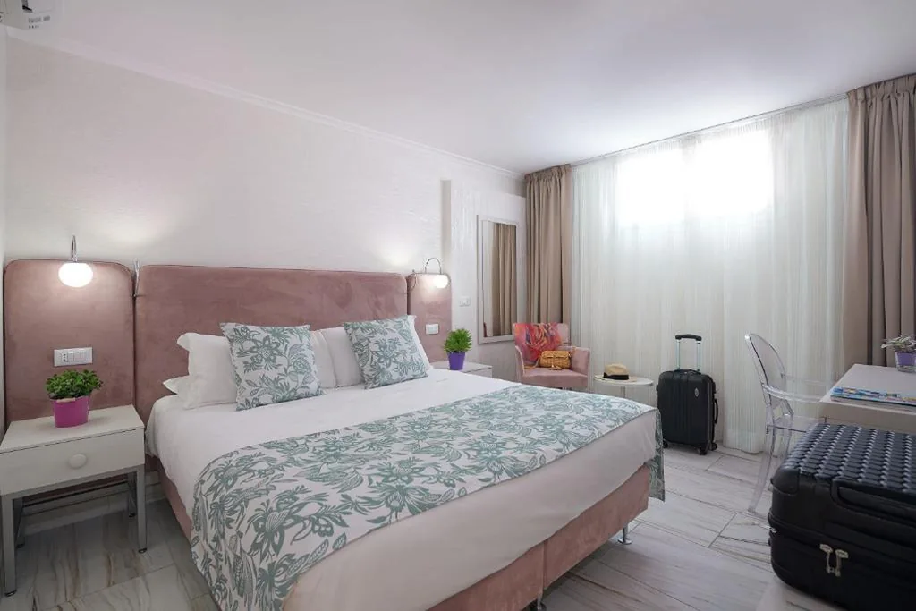 Camera Matrimoniale — Rome Airport Inn