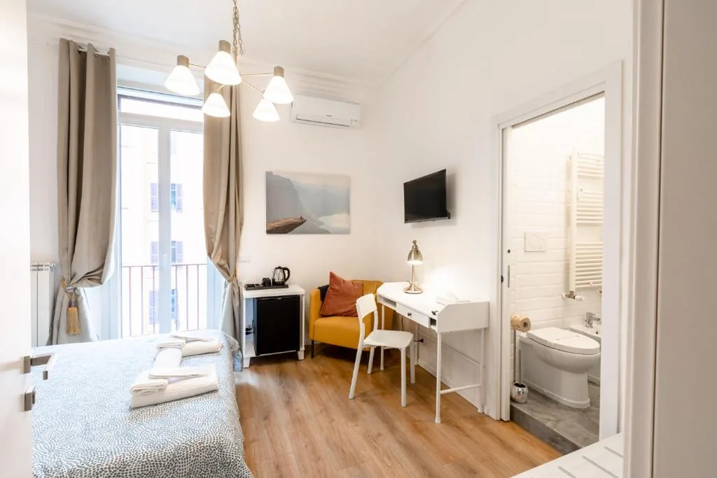 Double Room — Rome Lux House guest rooms