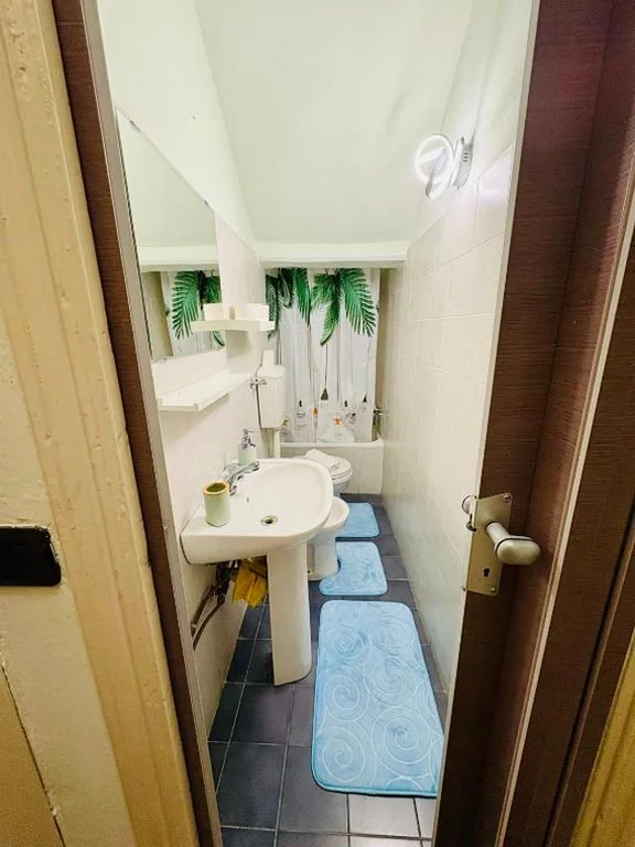 Double Room — Room Mercedes