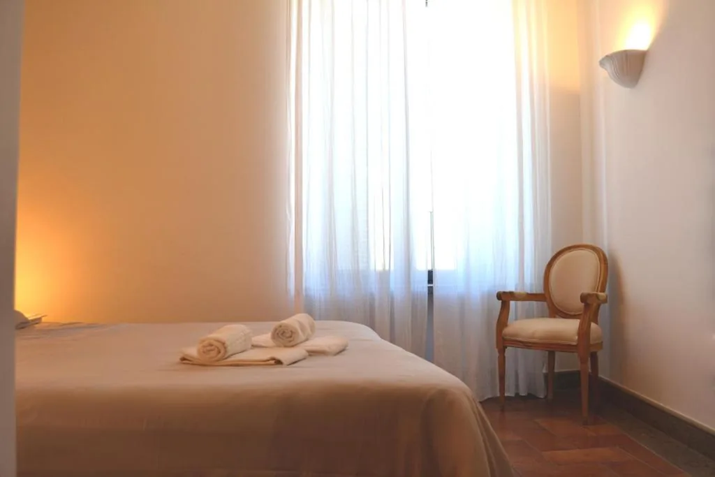 Camera Matrimoniale — S. Faustino Rooms