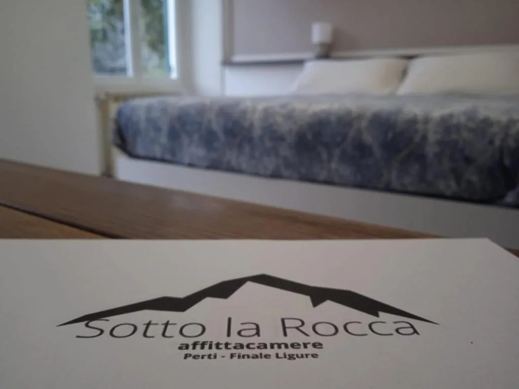 Camera Matrimoniale — SOTTO LA ROCCA