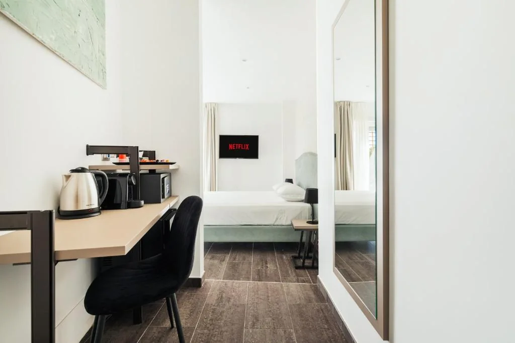 Camera Matrimoniale Standard — Adelante Rooms San Giovanni