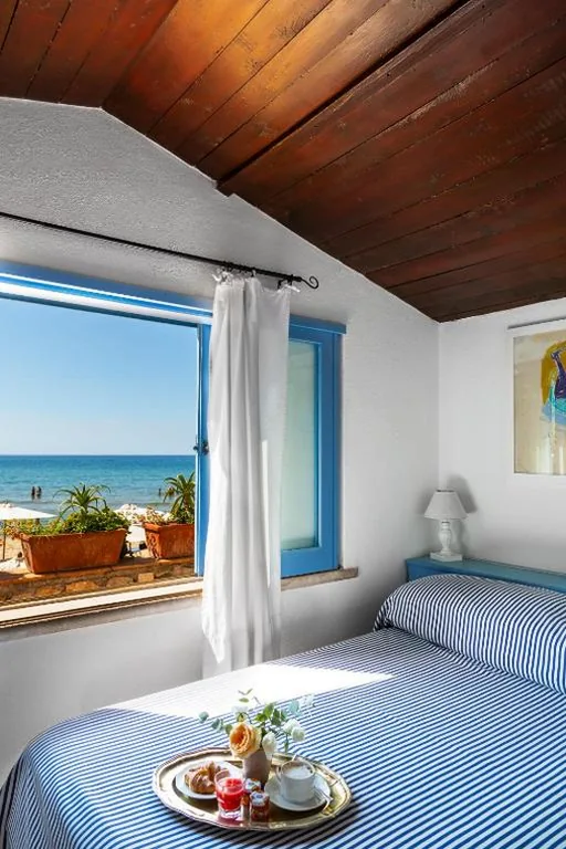 Camera Matrimoniale Standard — Aeneas’ Landing Resort