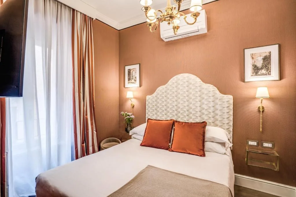 Standard Double Room — Antica Residenza Del Corso