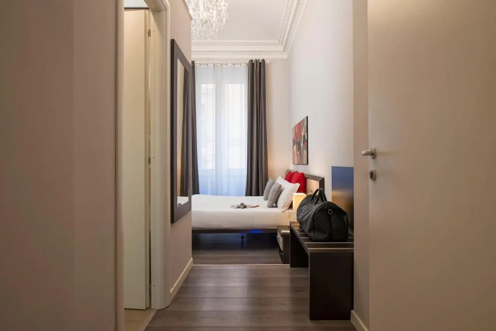 Camera Matrimoniale Standard — Arenula Suites