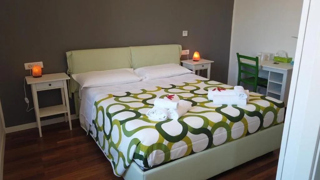 Camera Matrimoniale Standard — BB HomEitaly Civitavecchia