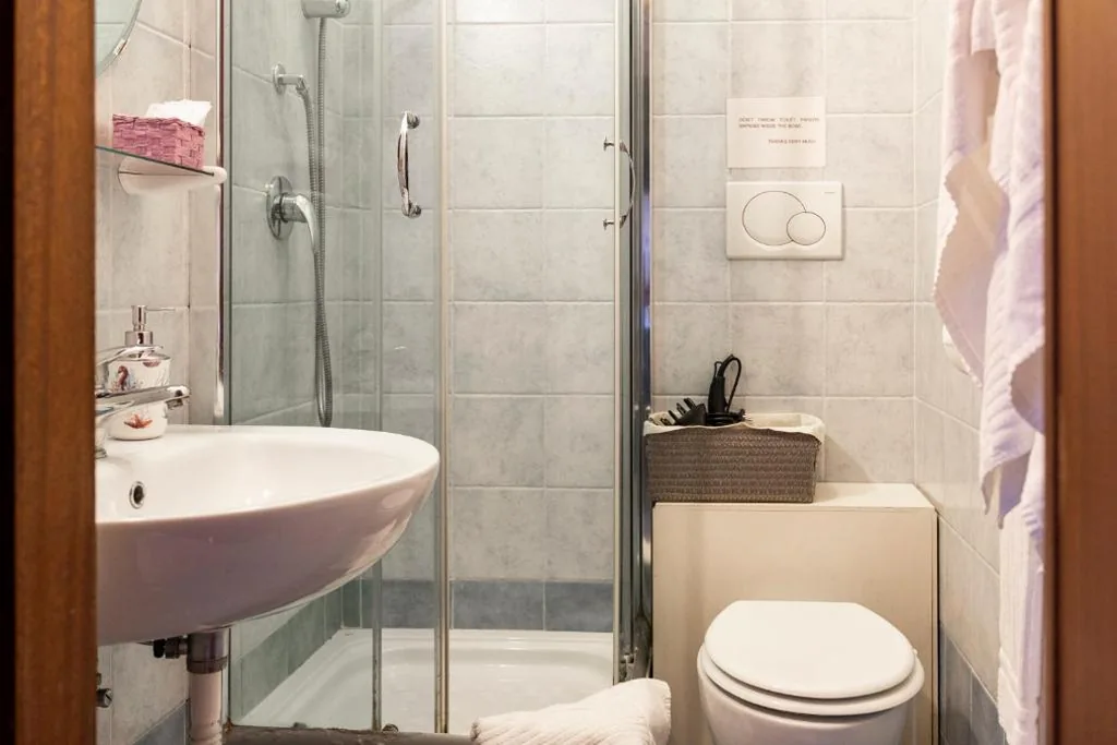Camera Matrimoniale Standard — Bed and Breakfast La Stazione Del Vaticano