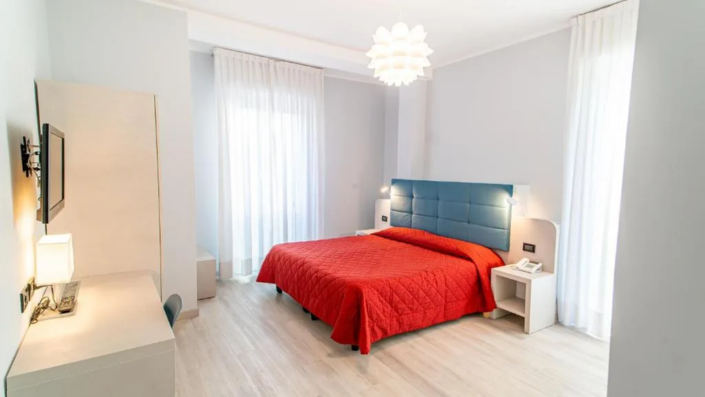 Standard Double Room — Bobby Executive