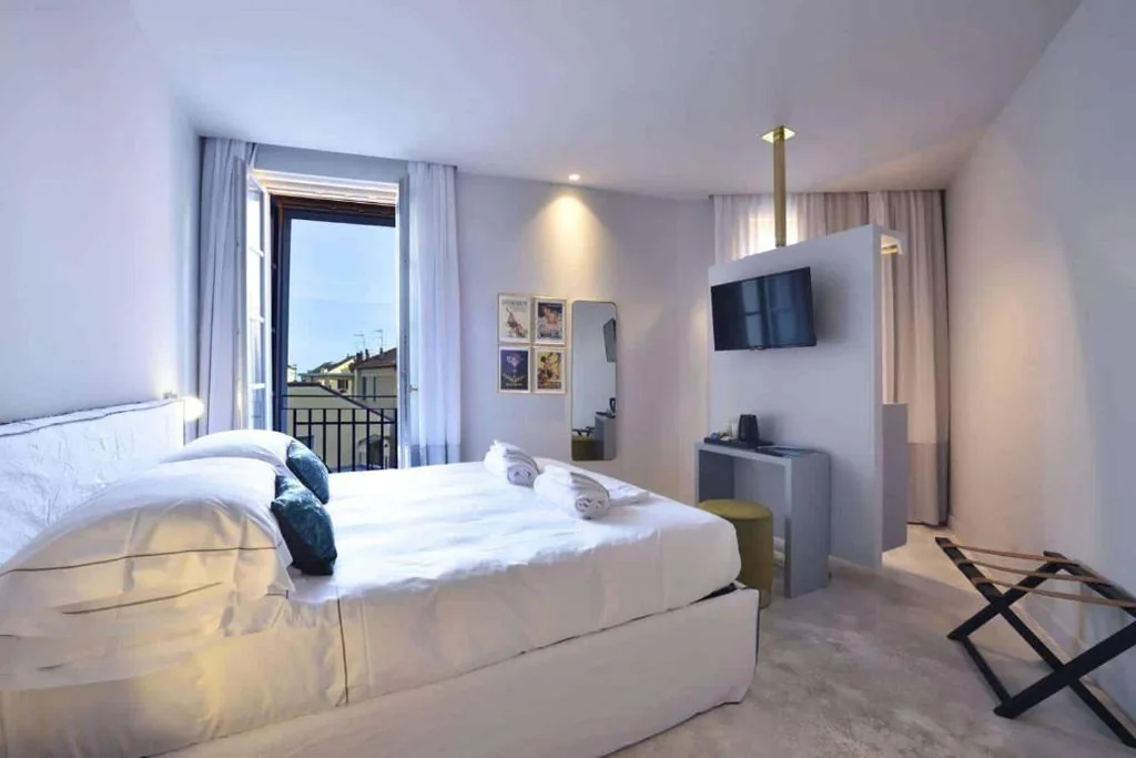 Camera Matrimoniale Standard — Boutique Hotel de la Ville