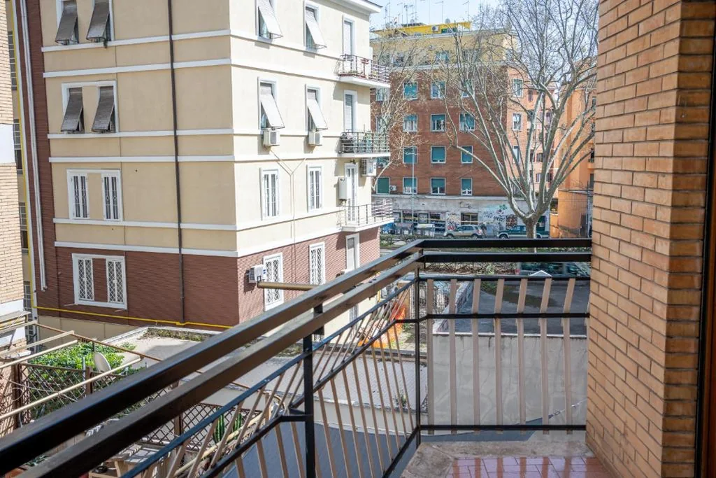 Camera Matrimoniale Standard — C&P Luxury Guest House Rome