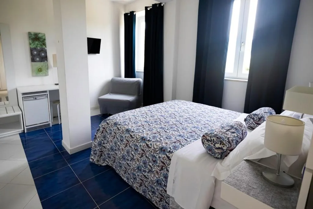 Standard Double Room — Casamediterranea