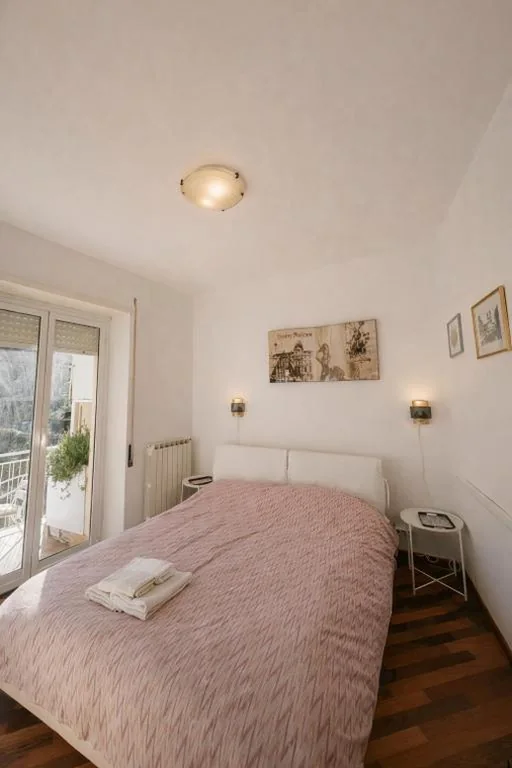 Standard Double Room with Private Bathroom — Le VELE