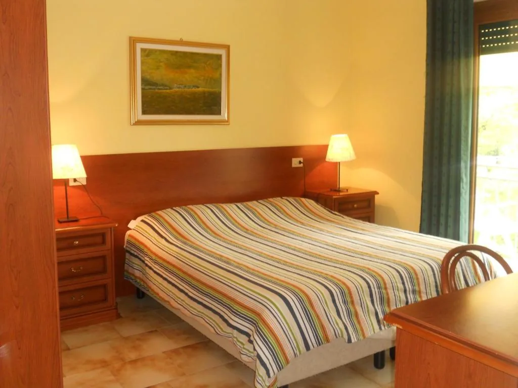 Standard Double Room with Balcony — Madonna Della Neve