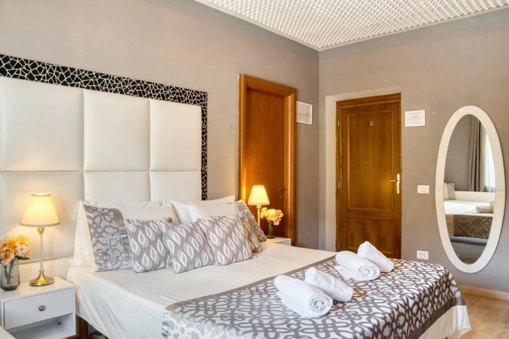 Standard Double Room — Di Martino Residence