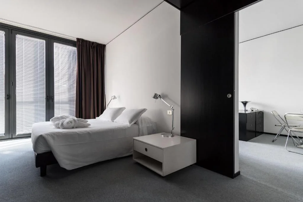 Camera Matrimoniale Standard — DUPARC Contemporary Suites