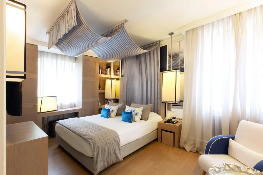 Standard Double Room — Eight Hotel Paraggi