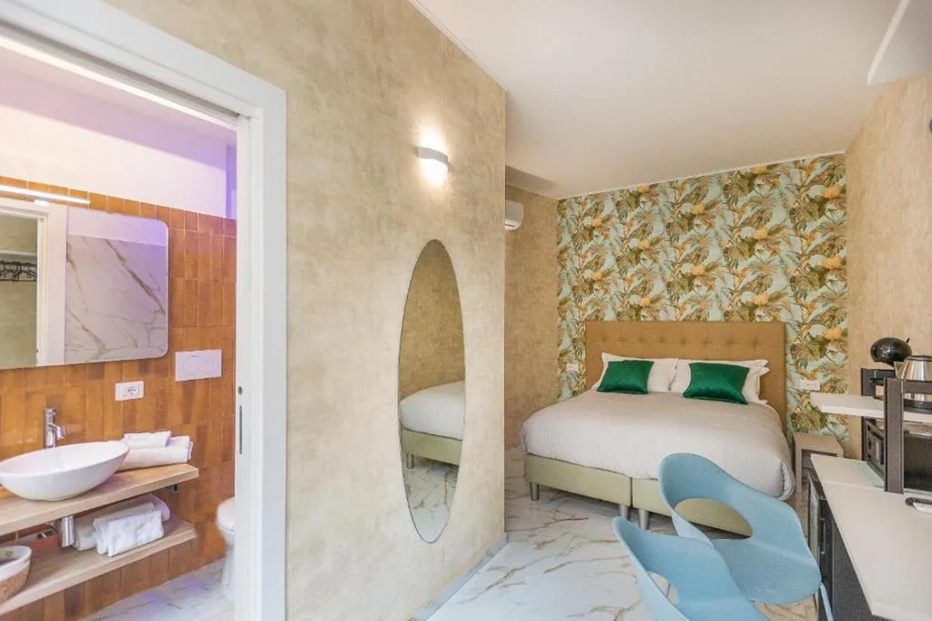 Standard Double Room — Flowery Rainbow