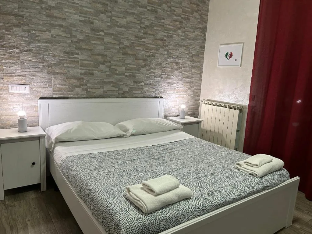 Camera Matrimoniale Standard — Guest House Il Faraone