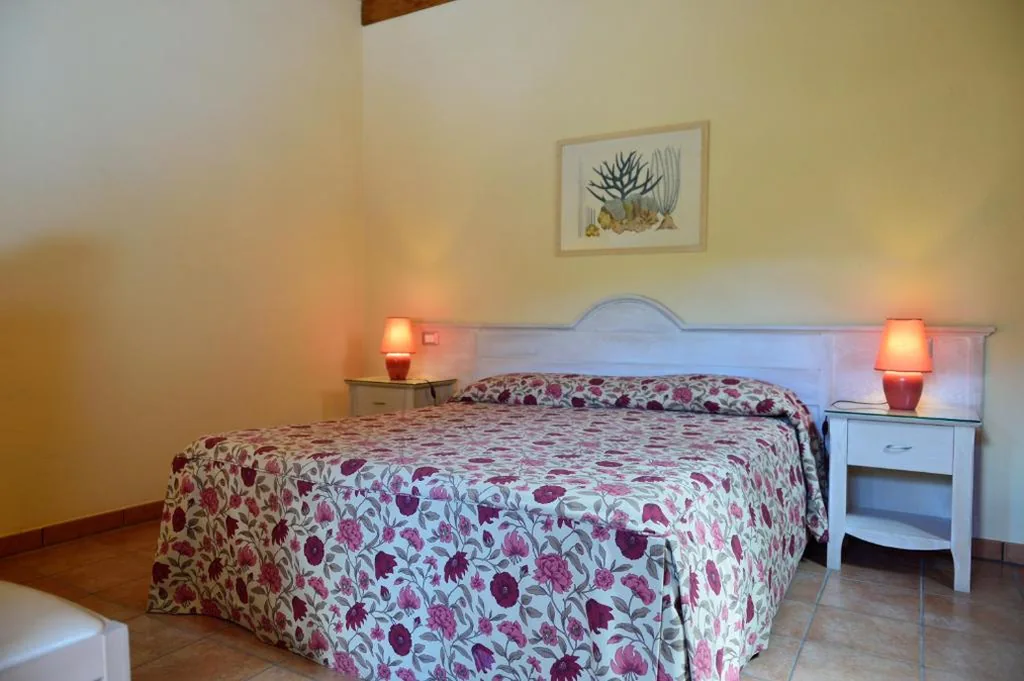 Standard Double Room — Hotel Acquasanta