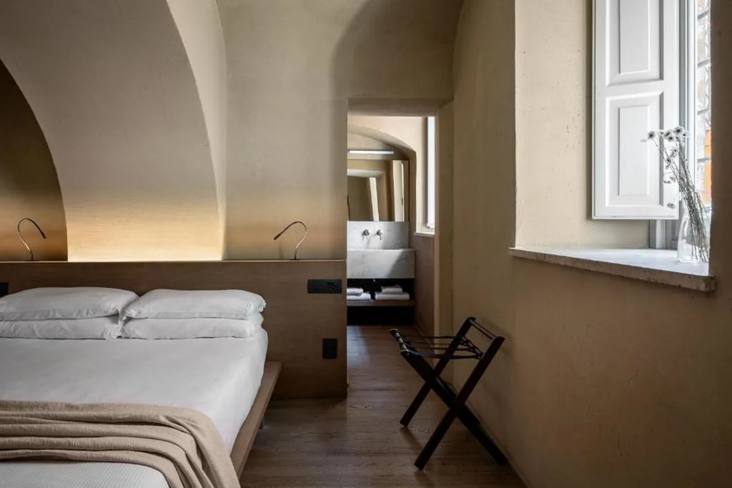 Standard Double Room — Hotel dei Barbieri