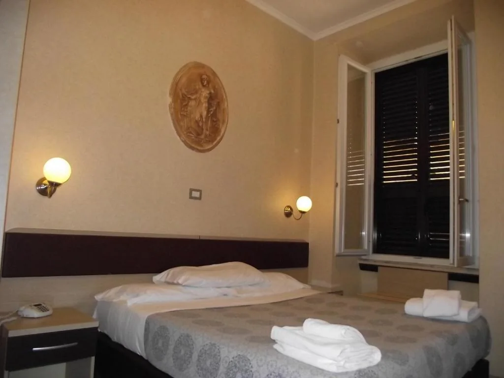 Camera Matrimoniale Standard — Hotel Elide