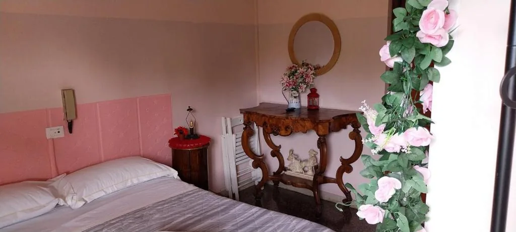 Camera Matrimoniale Standard — Hotel Guesthouse MASSENA