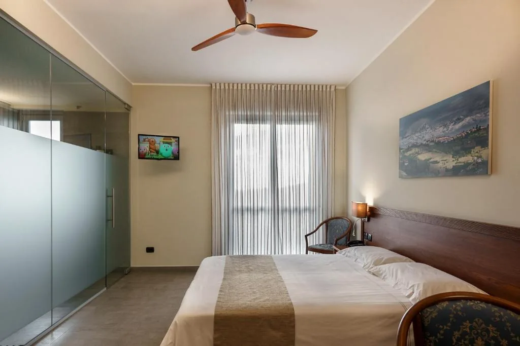 Standard Double Room — Hotel Il Grappolo D’Oro