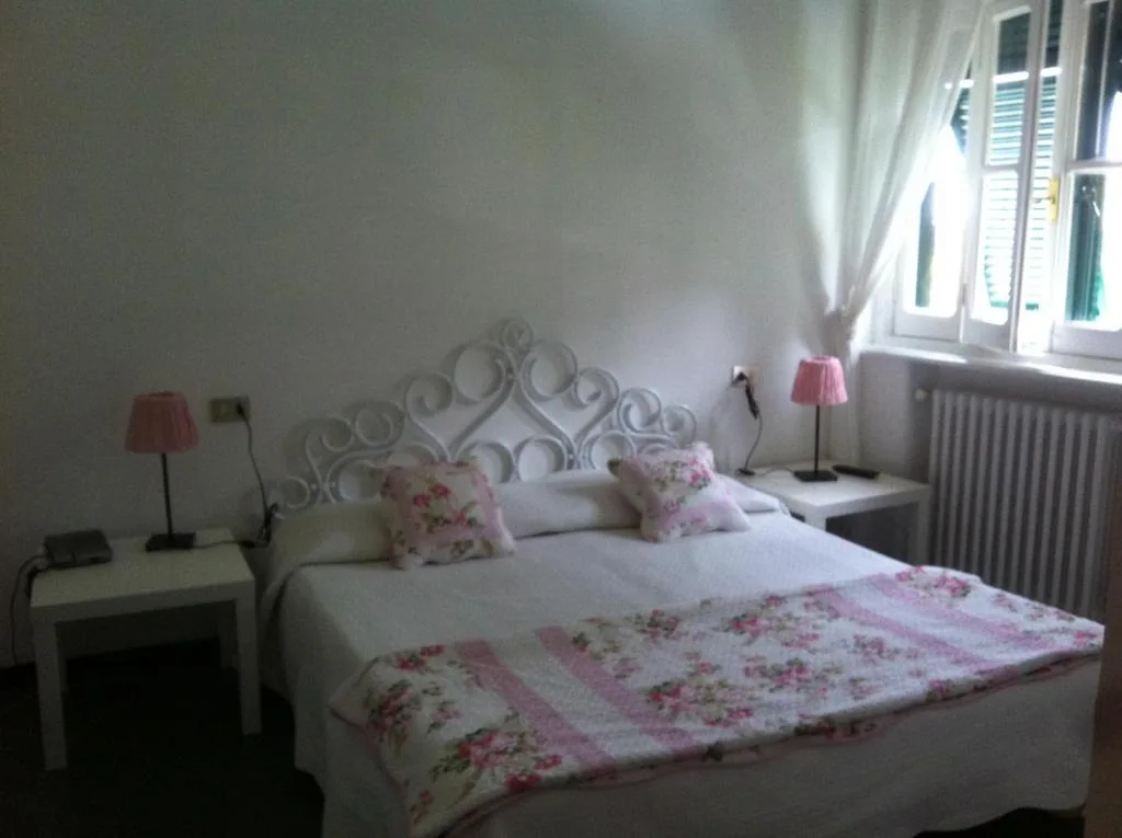 Camera Matrimoniale Standard — Hotel Pensione Moderna