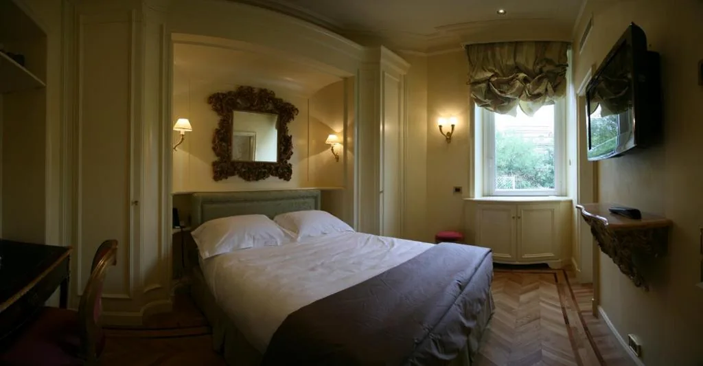 Camera Matrimoniale Standard — Hotel Villa Duse