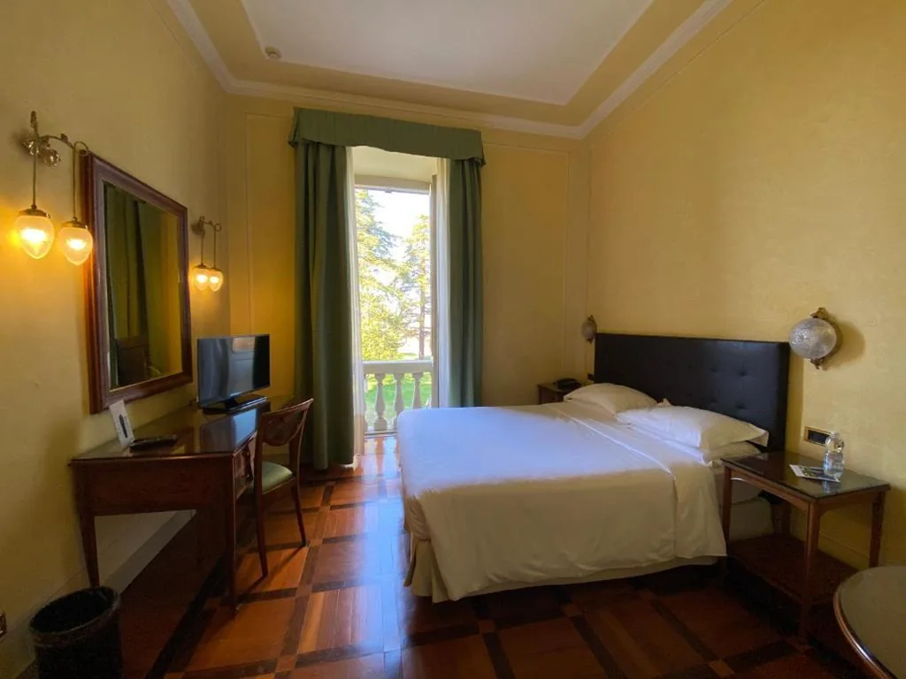Standard Double Room — Hotel Villa La Bollina
