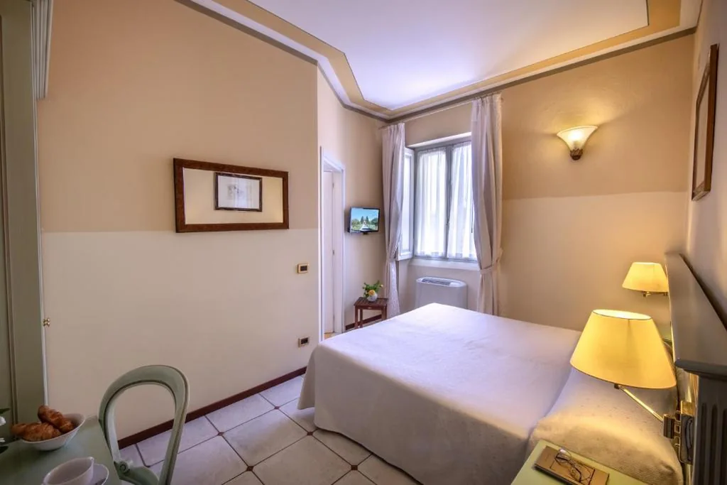 Standard Double Room — Hotel Villa Liberty