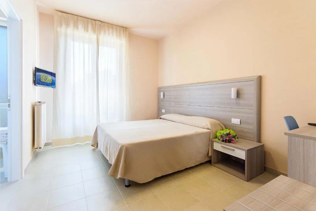 Camera Matrimoniale Standard — Hotel Villa San Giuseppe