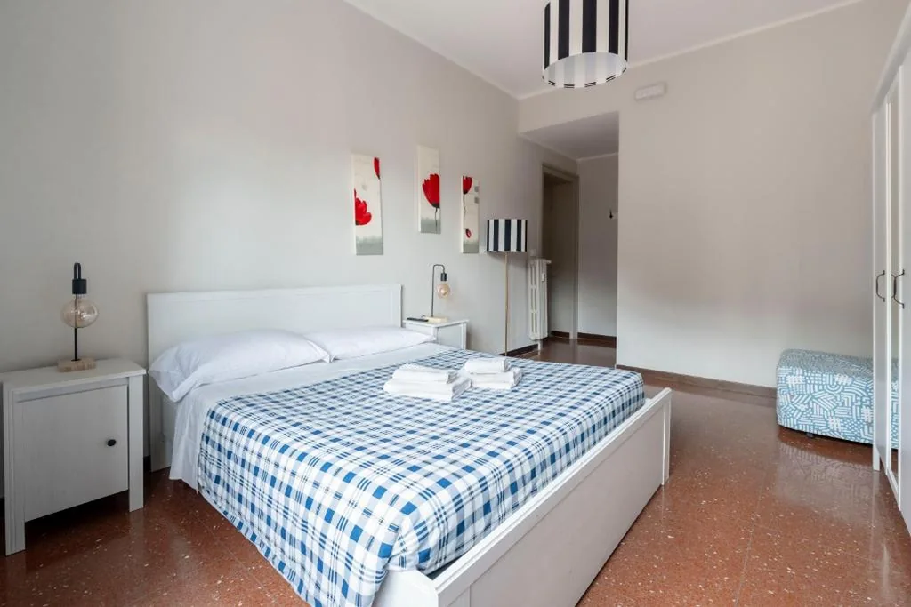 Standard Double Room — La Casa In Prati